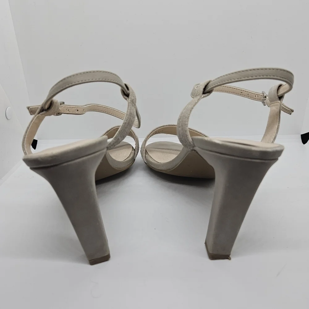 Seychelles taupe and silver leather strappy heeled sandals size 10